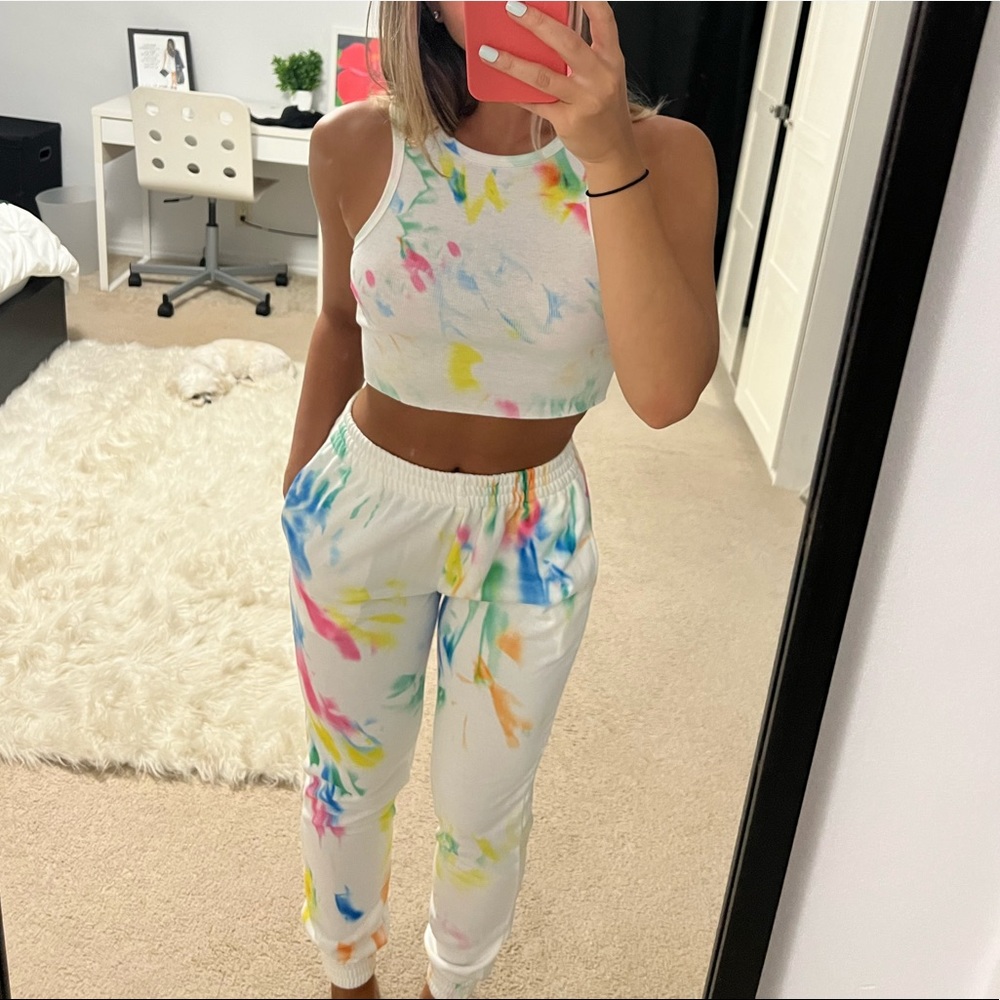 NEW tie dye set